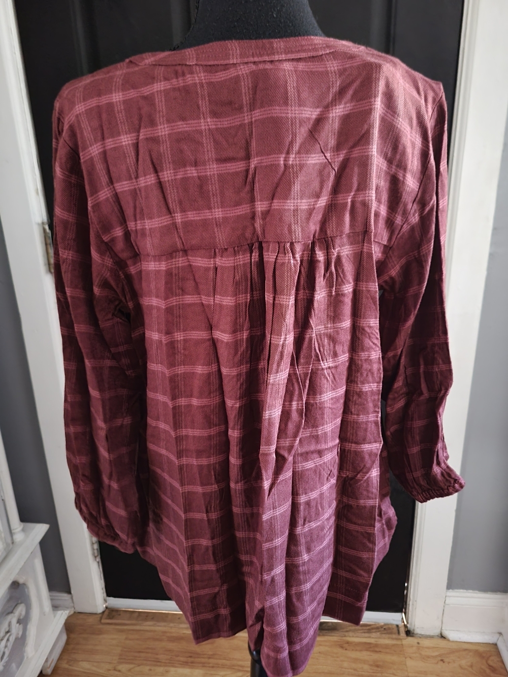 Wrangler Mauve Plaid Peasant Blouse - Picture 3 of 4